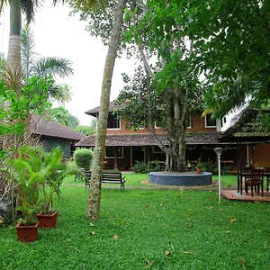 Lodge Athreya Ayureveda Centre, Kottayam