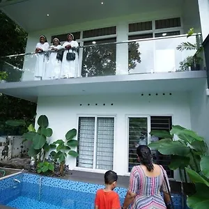 Holiday home Ultra Modern Glass House With Large Swimming Pool And Garden, Kottayam